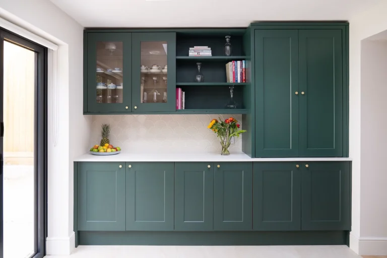 Guide: What Sheen Did a Seminole Heights Cabinet Painting Service in Tampa, FL Recommend?